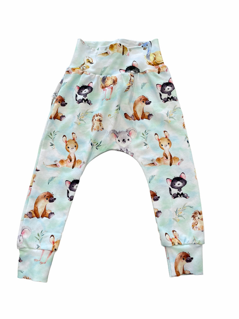 Possum and Frog - Harem Pants - Aussie Animals - MINT